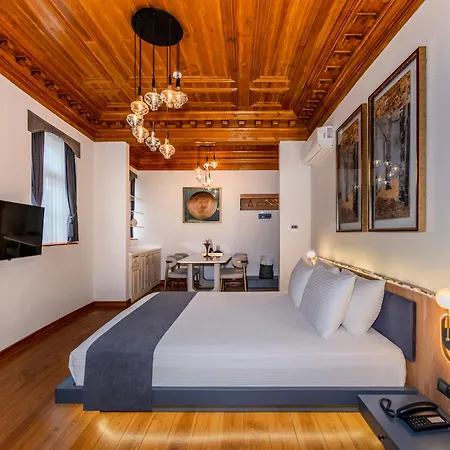 Lemira Pera & Luxery